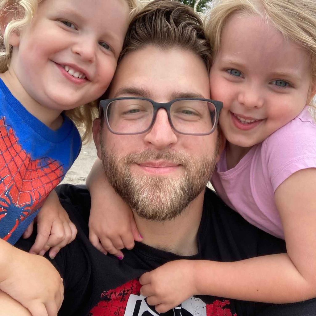 Michael Carson & kids