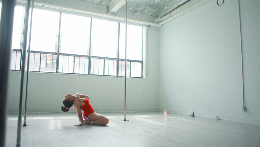 Naveah - My Body Goes to Work